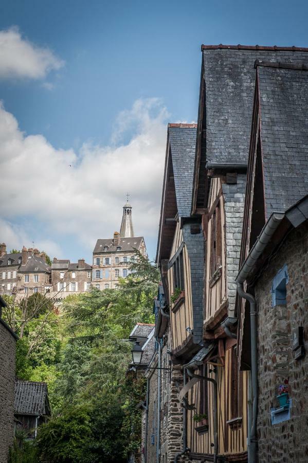 Hotel Particulier Le Mercier De Montigny -Une Nuit Sur Les Remparts- Fougères Buitenkant foto